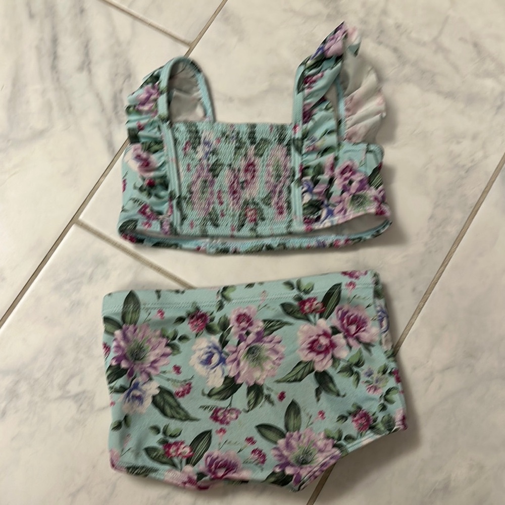 Floral Ruffle Bikini Set - Picture 2 of 3